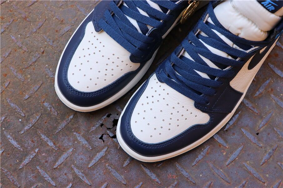 Air Jordan 1 Blue
