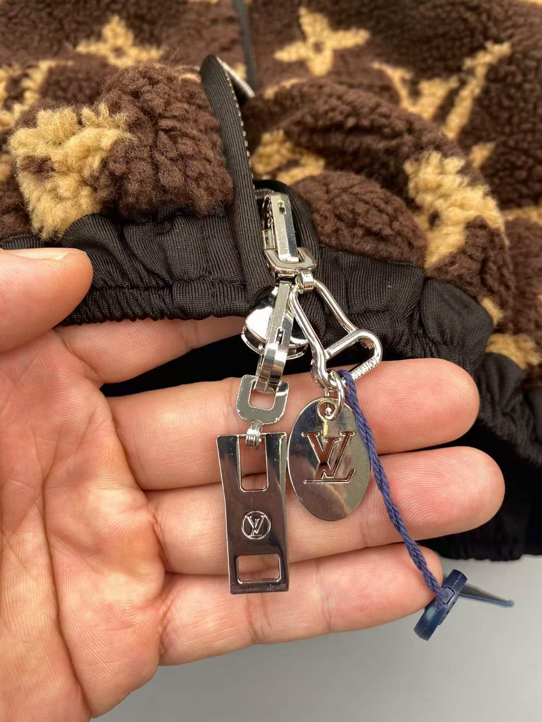 L*V Plüschjacke