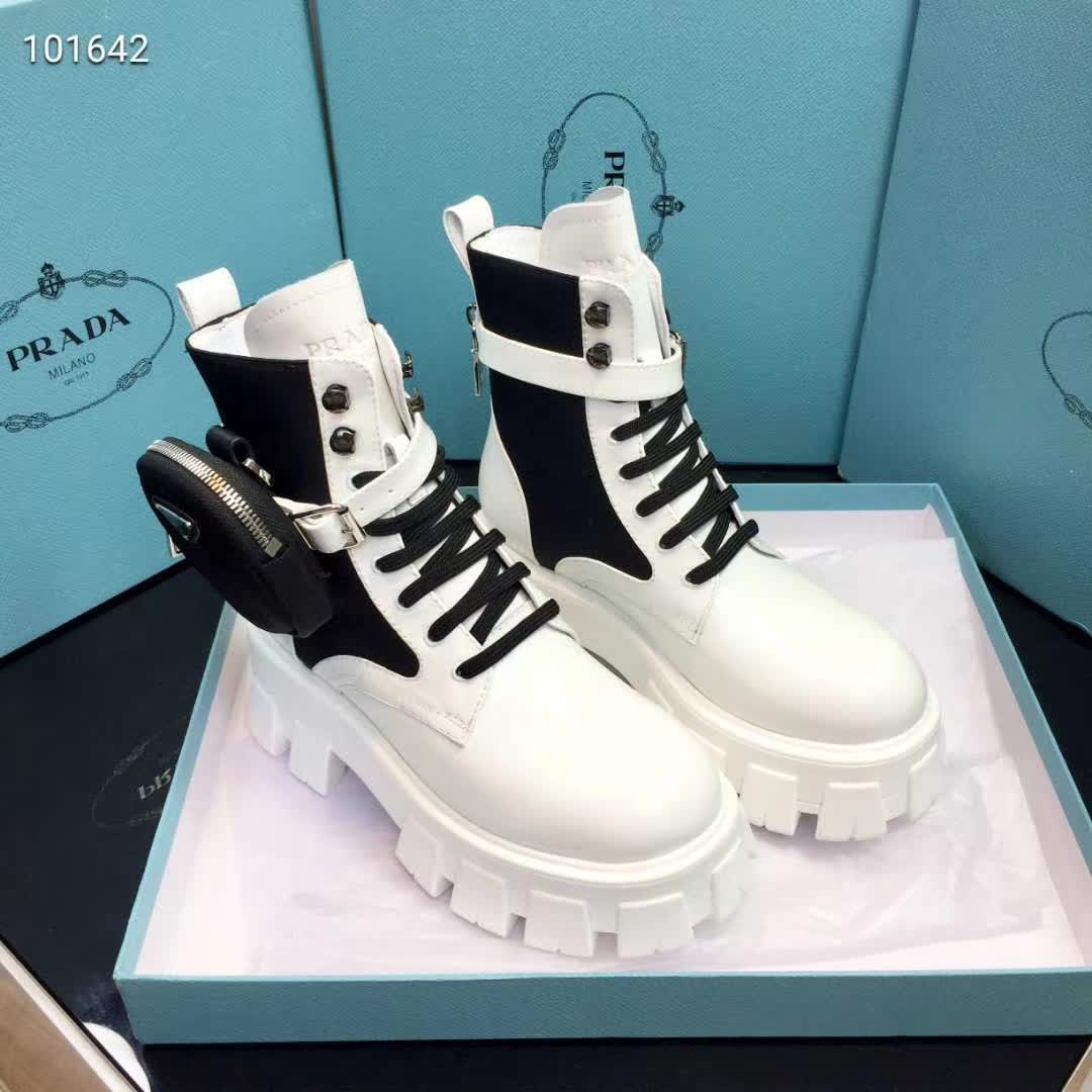 PR*AD*A BOOTS