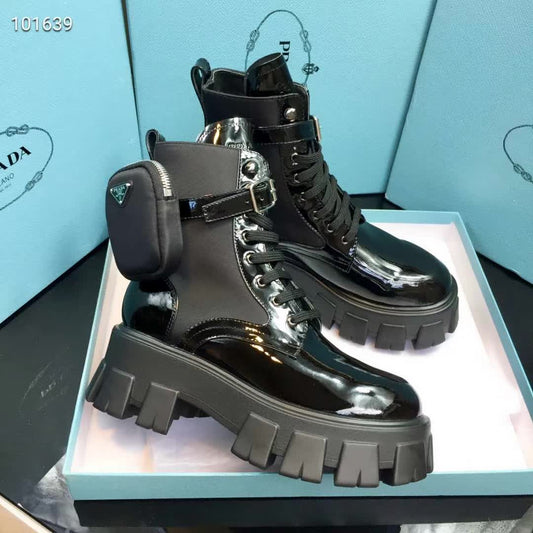 PR*AD*A BOOTS