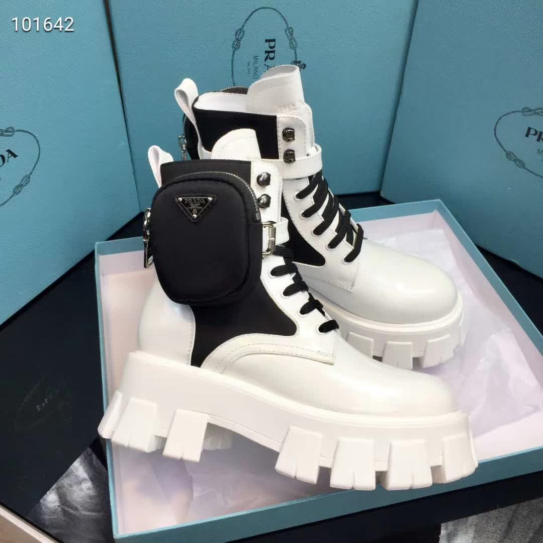 PR*AD*A BOOTS