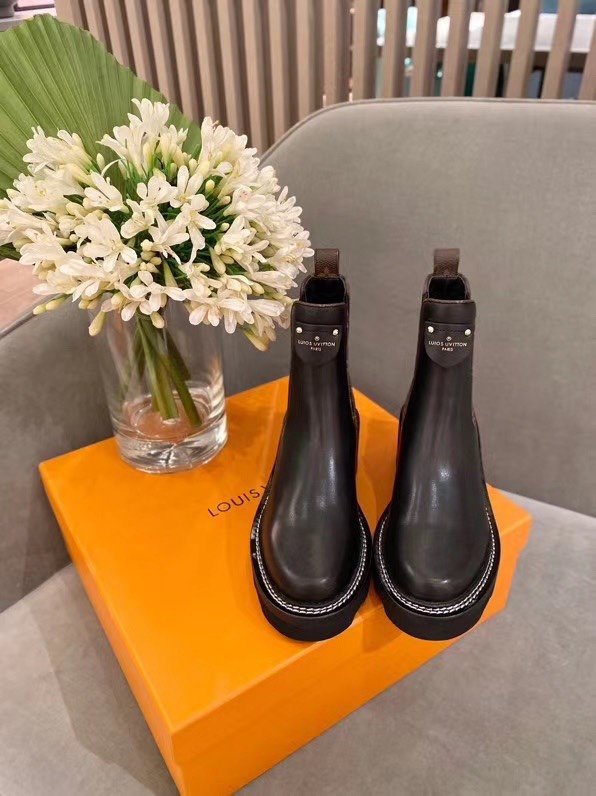 L*V BOOTS