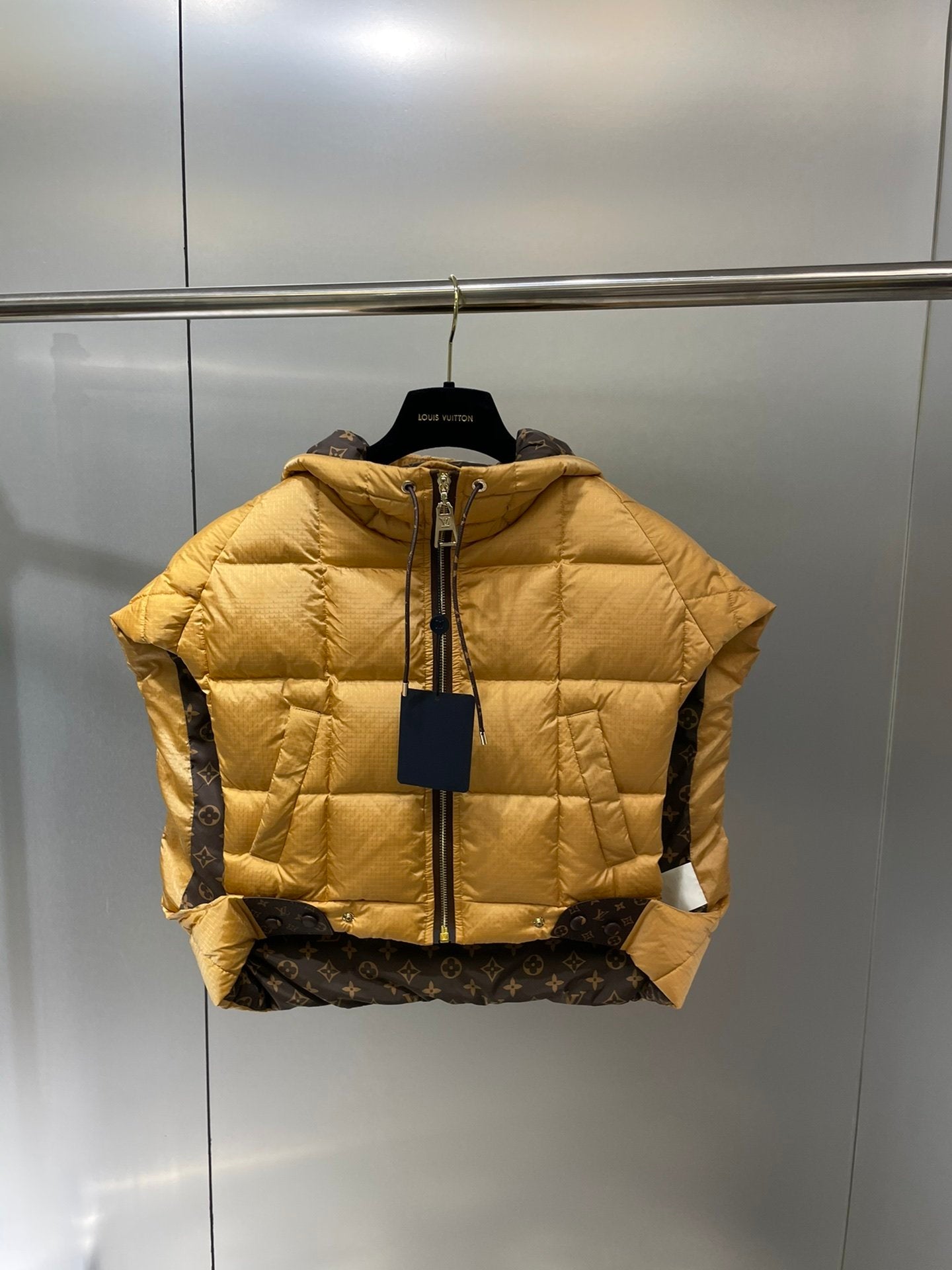 LV Weste