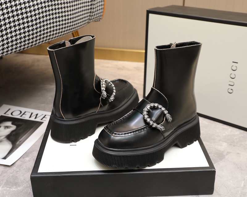 GU*CC*I STIEFEL