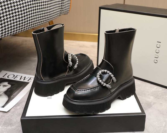 GU*CC*I STIEFEL