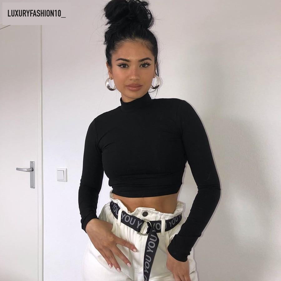LONGSLEEVE MIT FREIEM RÜCKEN