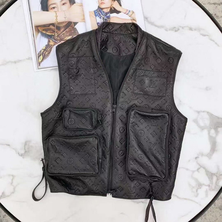 L*V VEST BALD ERHÄLTLICH