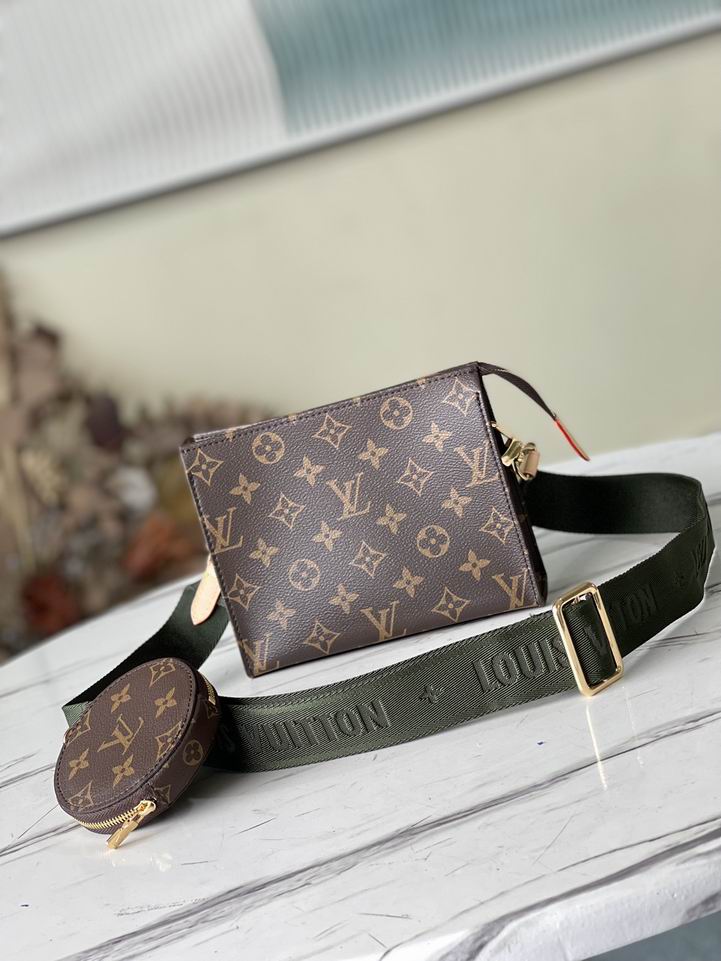 Monogram 19cm