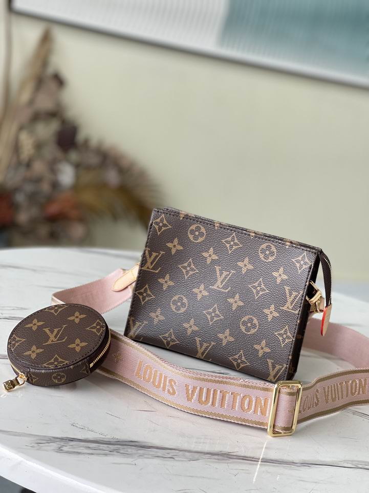 Monogram 19cm
