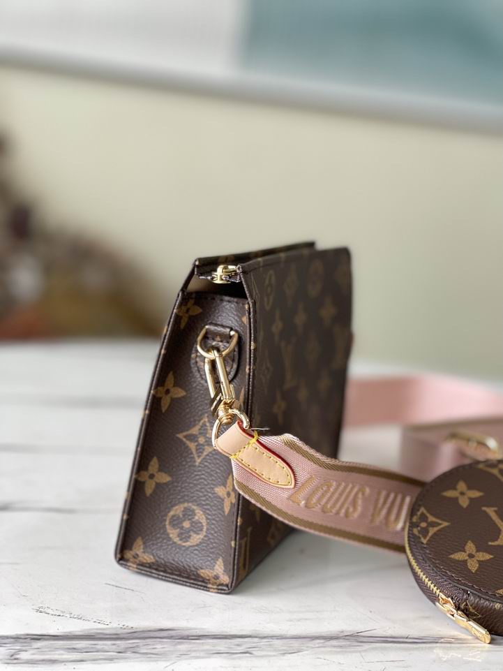 Monogram 19cm
