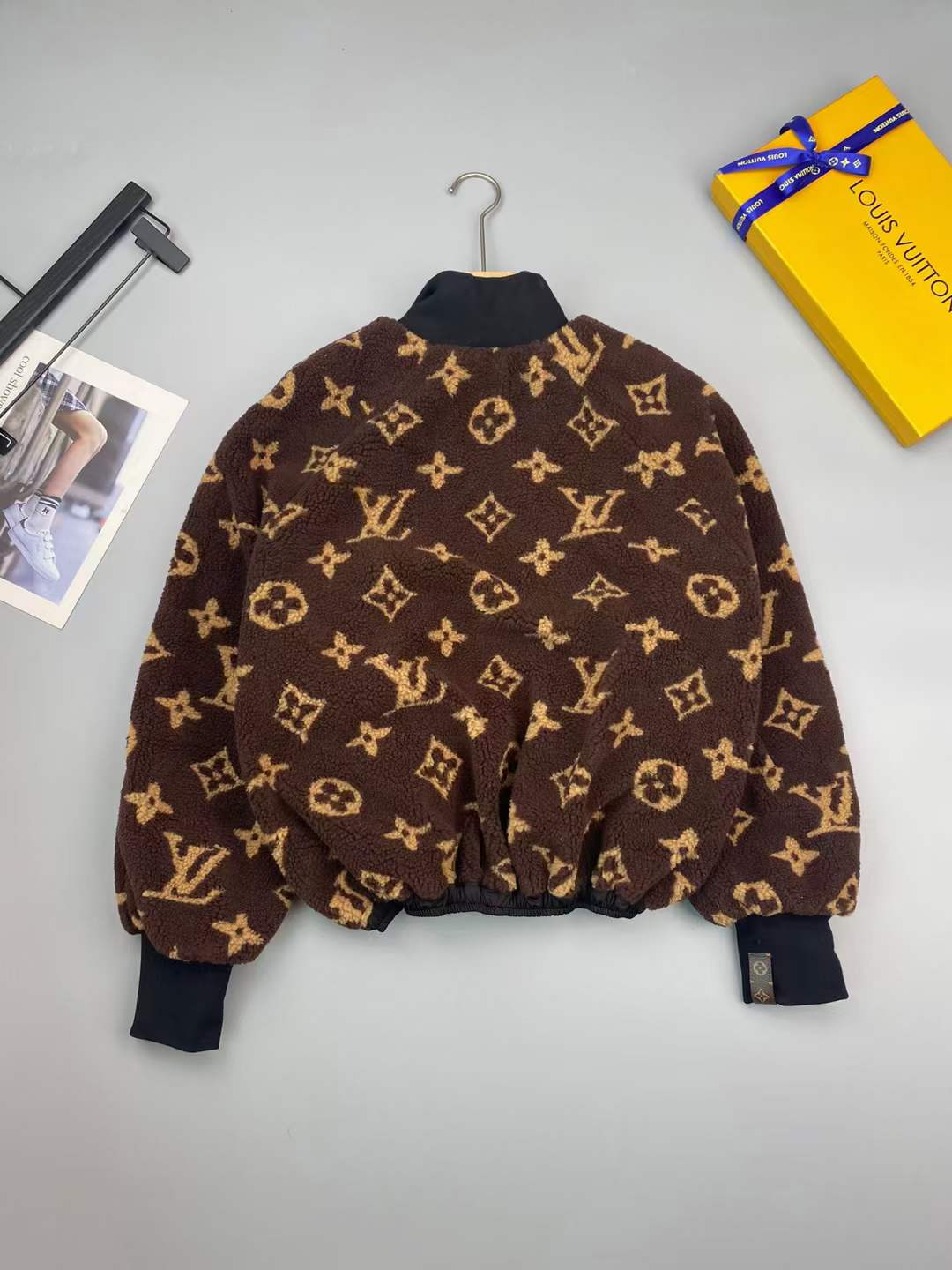 L*V Plüschjacke