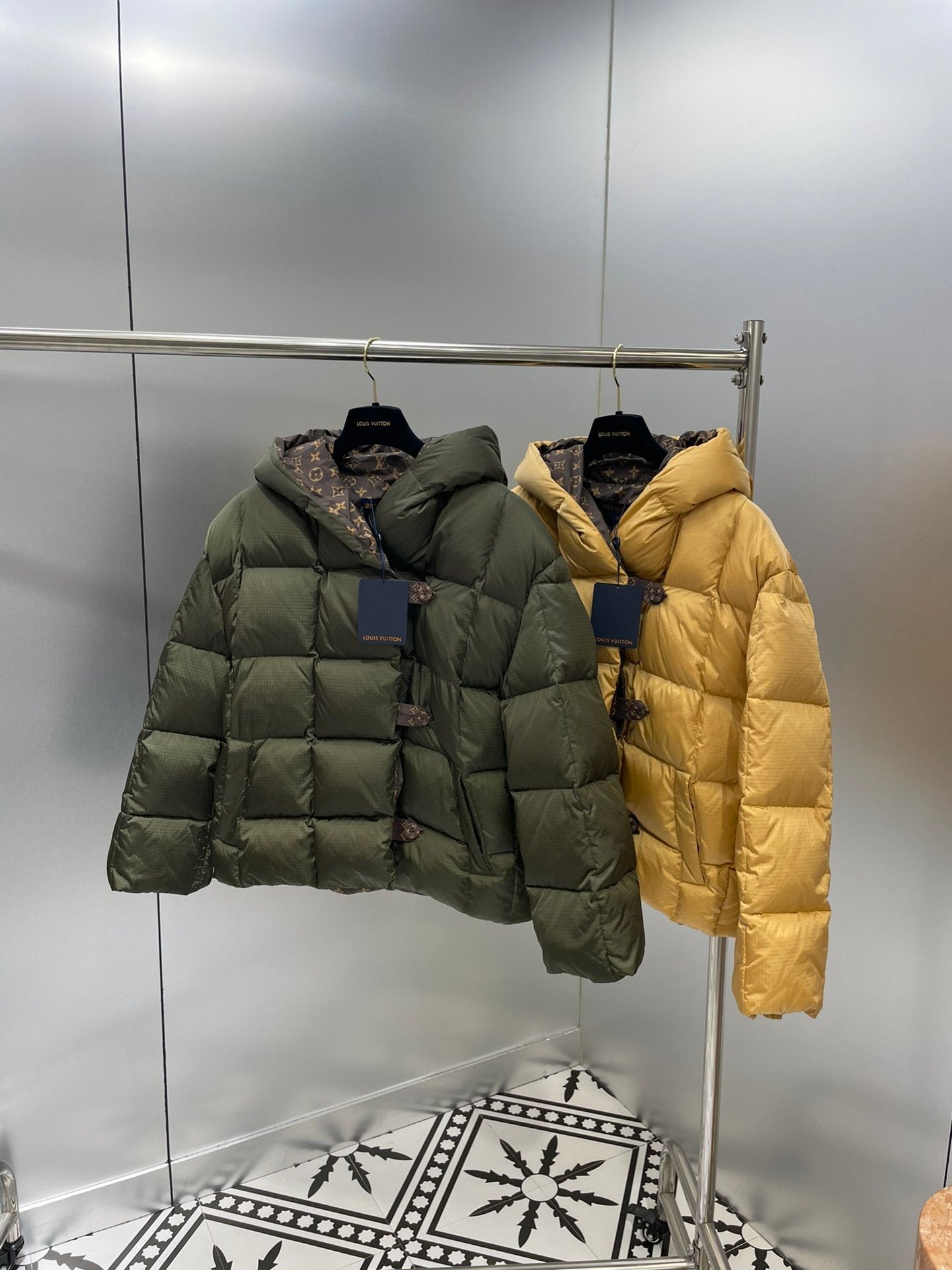 L*V JACKE